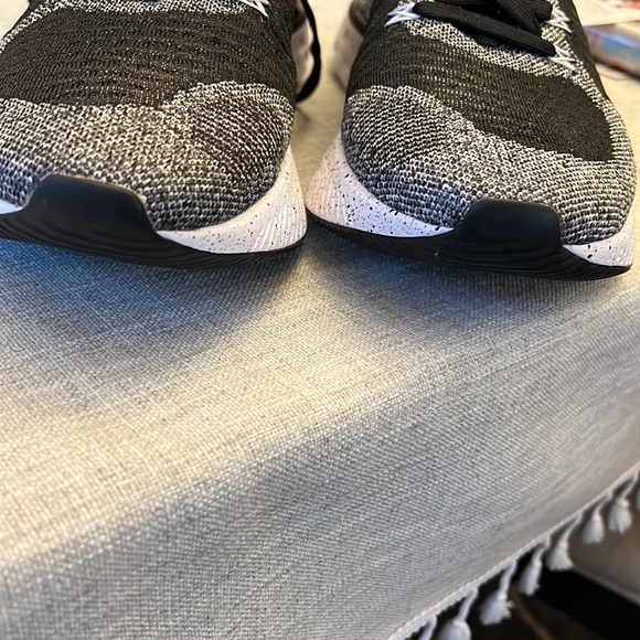 Nike React Infinity Run Flyknit - Picture 13 of 16